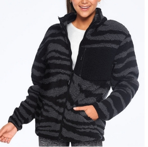 Victoria's Secret PINK Zebra Sherpa Fleece - Picture 1 of 8